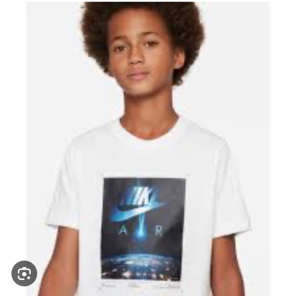 Kids Nike Air Shirt White sz XL good used condition - Picture 2 of 7